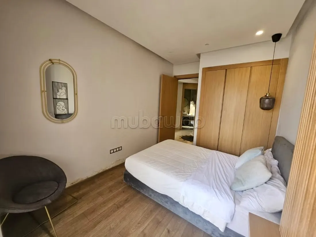 Appartements à louer à Maârif. Superficie 150 m². Double vit... - الدار البيضاء (3)