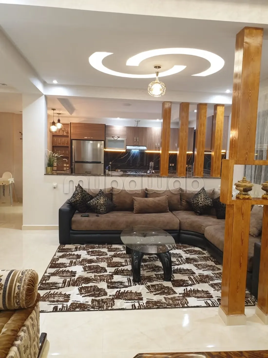 Location saisonnière à Branes 1. Surface de 100 m². Salon tr... - طنجة (2)
