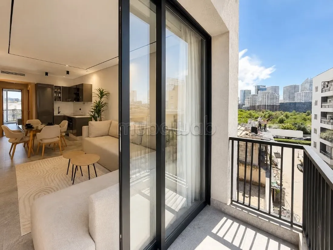 Grand studio traversant En face Anfa Park - الدار البيضاء (2)
