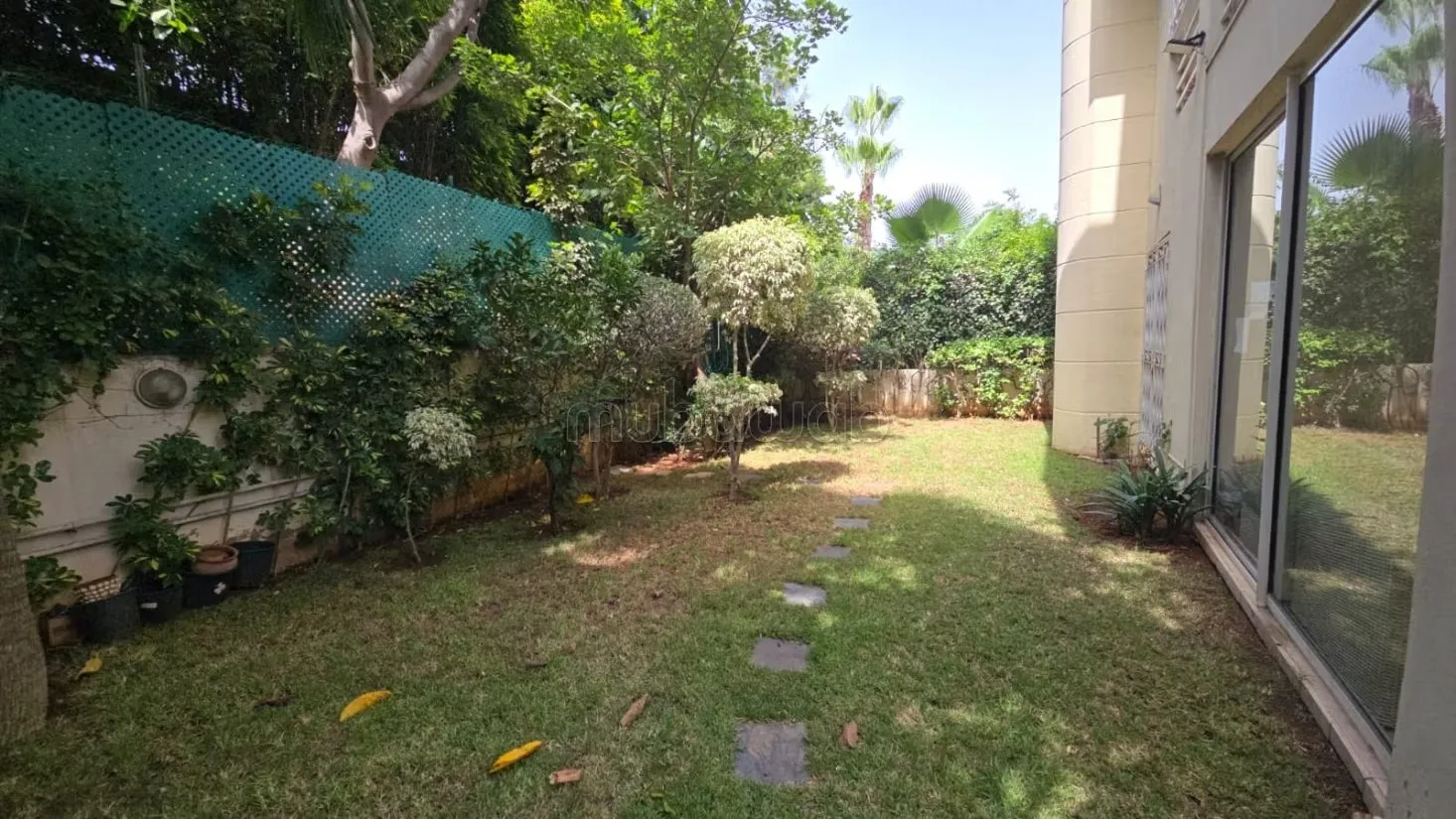 À VENDRE Magnifique Triplex avec Jardin - الدار البيضاء (2)