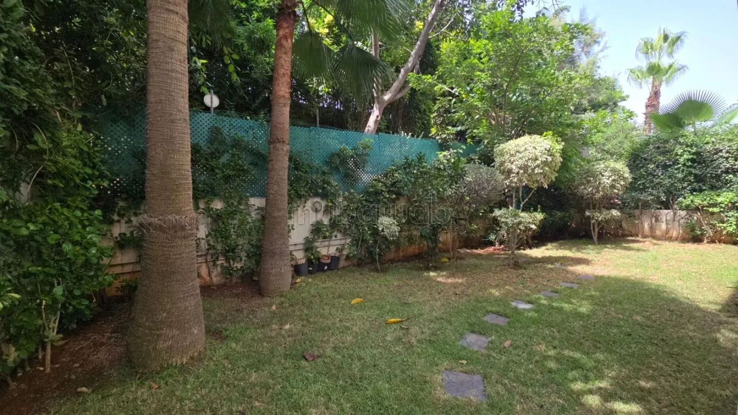 À VENDRE Magnifique Triplex avec Jardin - الدار البيضاء