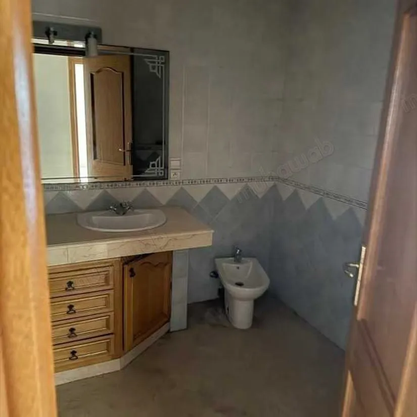 Appartement à Vendre de 159.0 m² à Casablanca, Franceville - الدار البيضاء (3)
