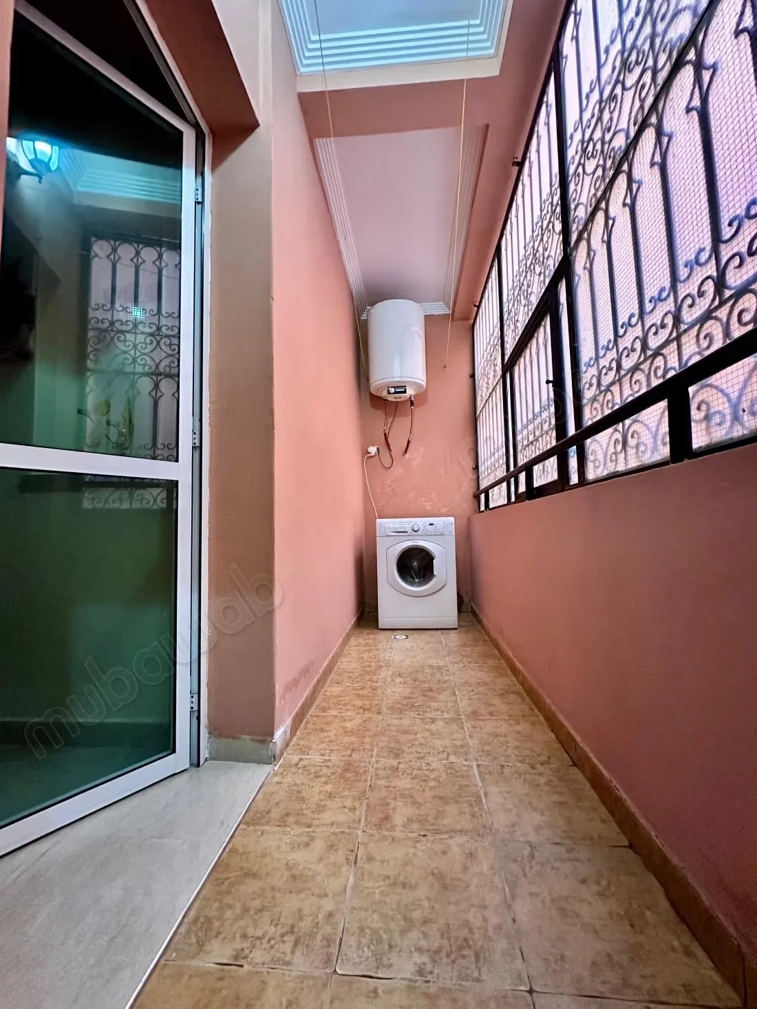 Bel appartement à 2 minutes de ABDELKRIM EL KHATTABI - مراكش (2)