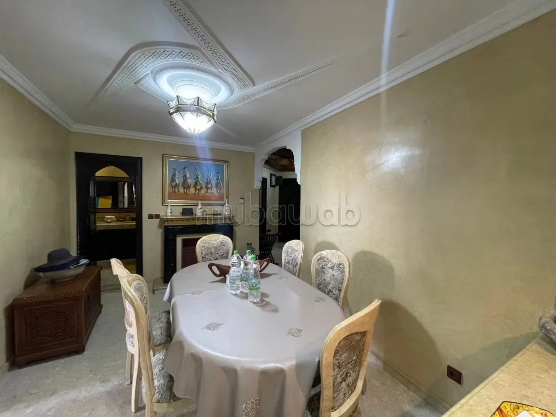 Appartement lumineux avec grande terrasse et parking titré - مراكش (2)
