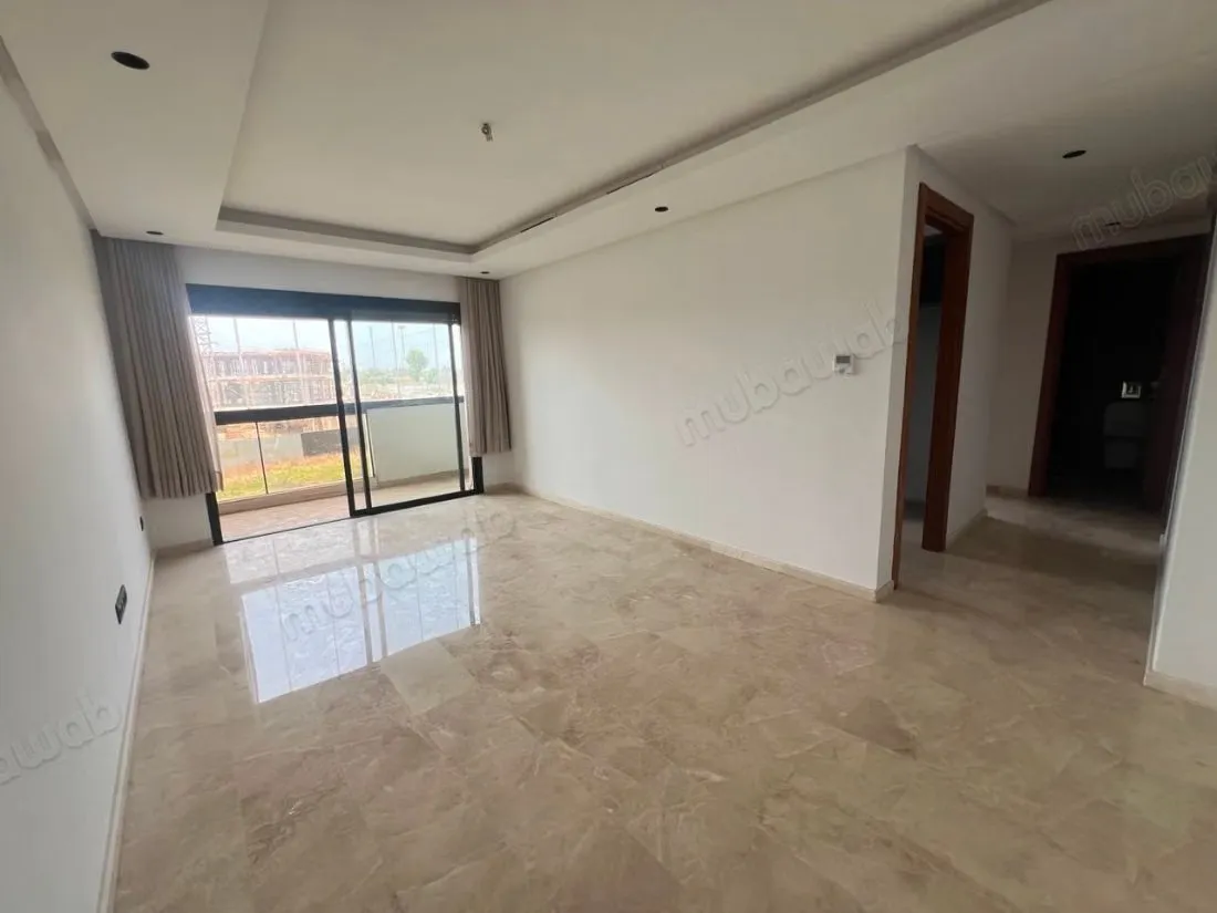 Appartement à Vendre à On Hill - بوسكورة