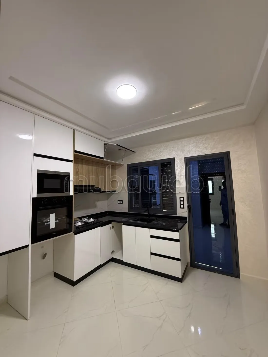 Vente d'un bel appartement à Martil. 1 Pièce. Cuisine entièr... - مرتيل