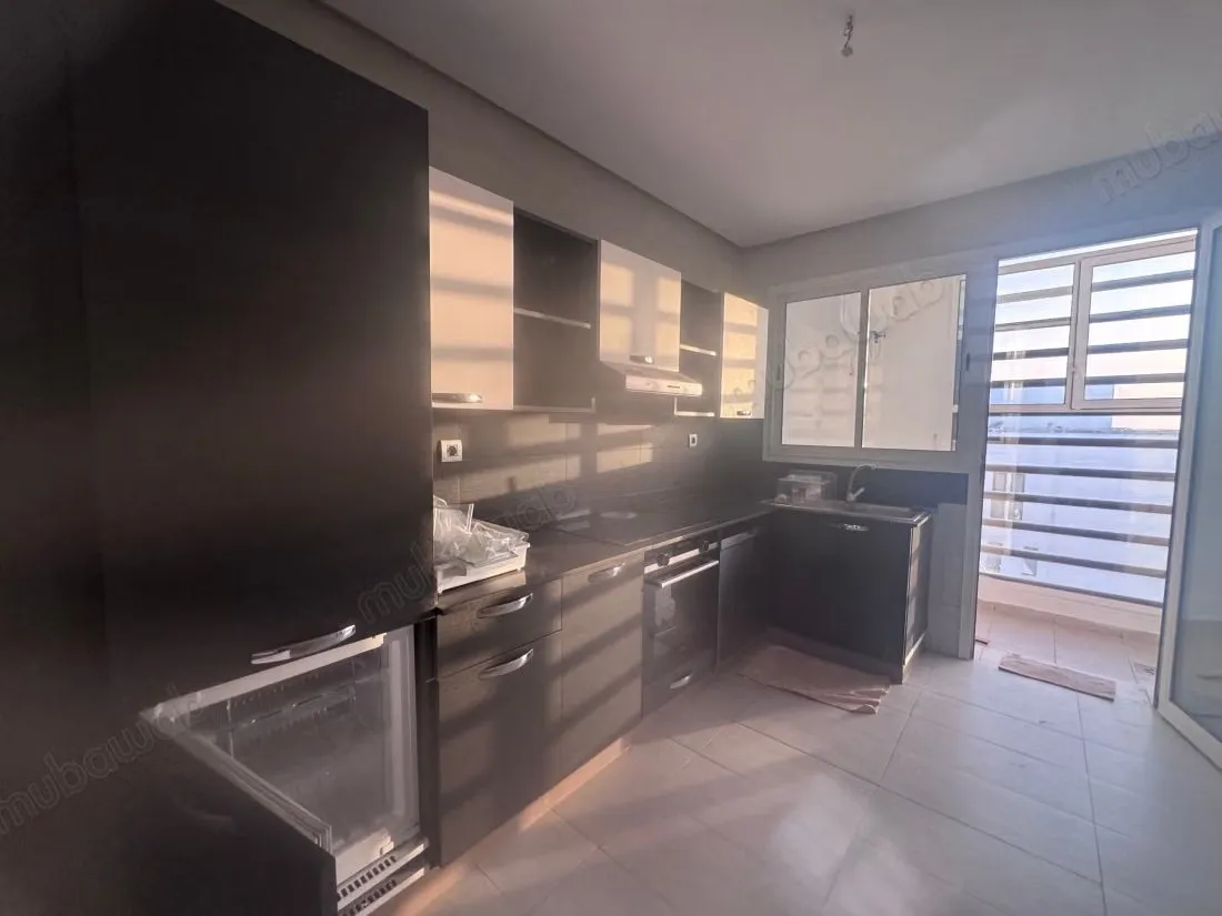 Vend appartement à Riyad. Surface de 126 m². Fenêtres double... - الرباط (2)