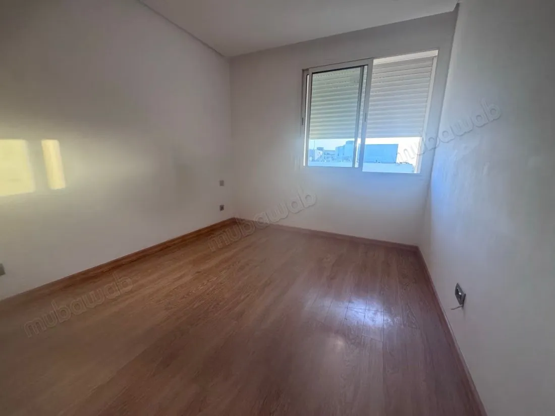 Vend appartement à Riyad. Surface de 126 m². Fenêtres double... - الرباط (3)