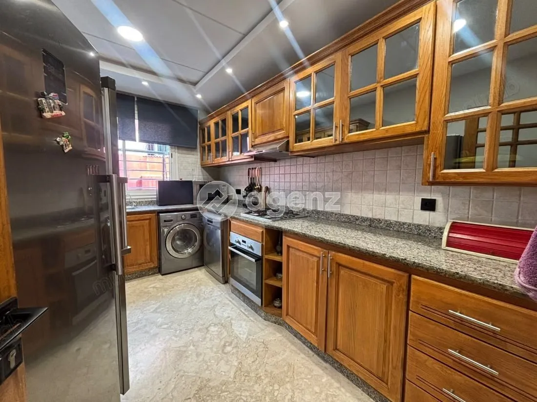 Appartement à vendre 82 m², 2 chambres Les Hôpitaux Casablan... - الدار البيضاء (3)