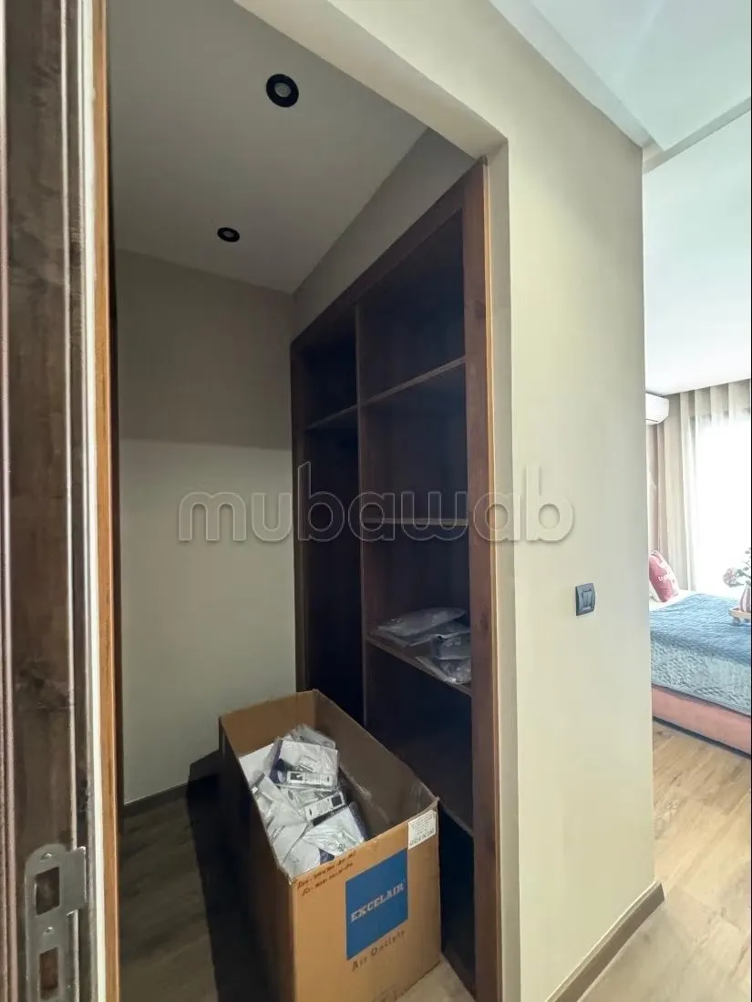 Superbe appartement à vendre à Anfa. 1 belle chambre. Chauff... - الدار البيضاء (3)
