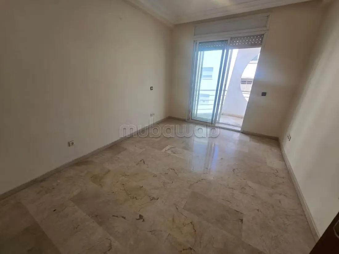 Palmier. Appartement. 140m2. Avec terrasse et ascenseur - الدار البيضاء