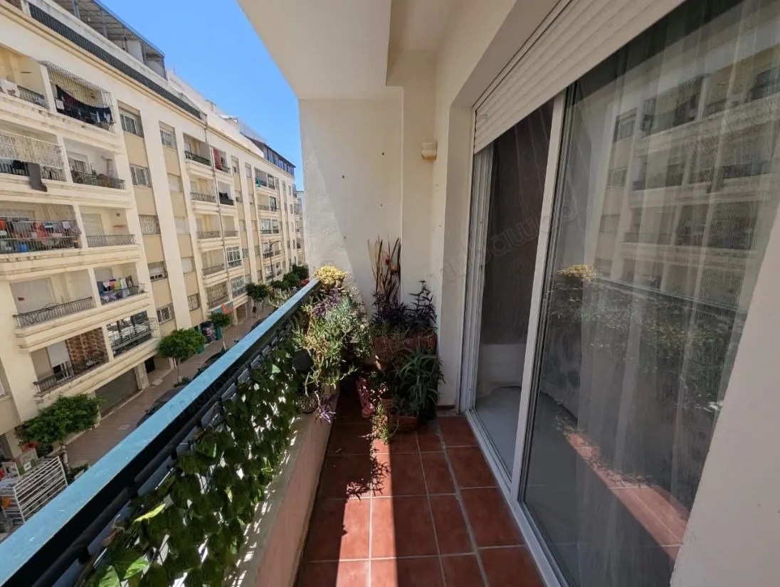 Appart 2 chambres 70 m² balcon déclaration Totale - طنجة