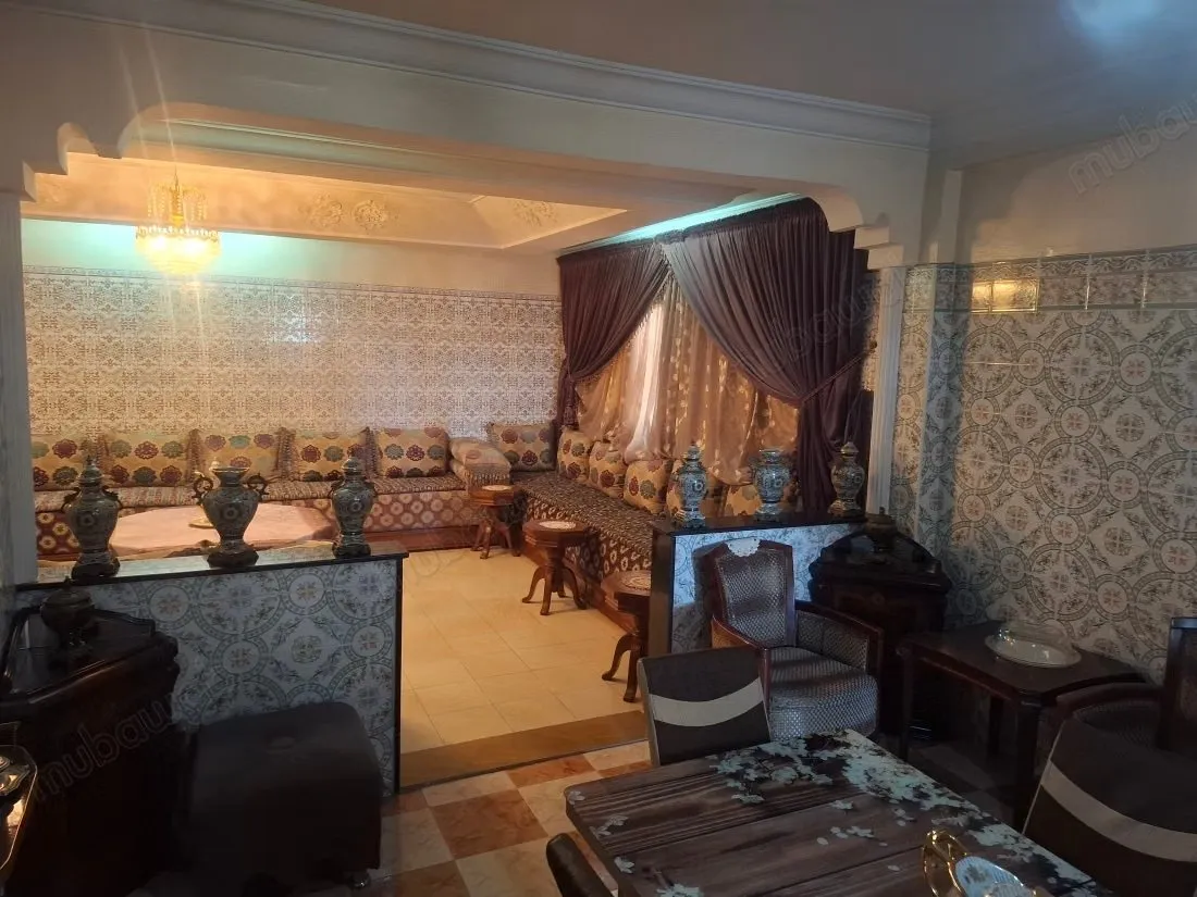 Vend appartement à Hensali. 3 belles chambres. Meublé - سطات (2)