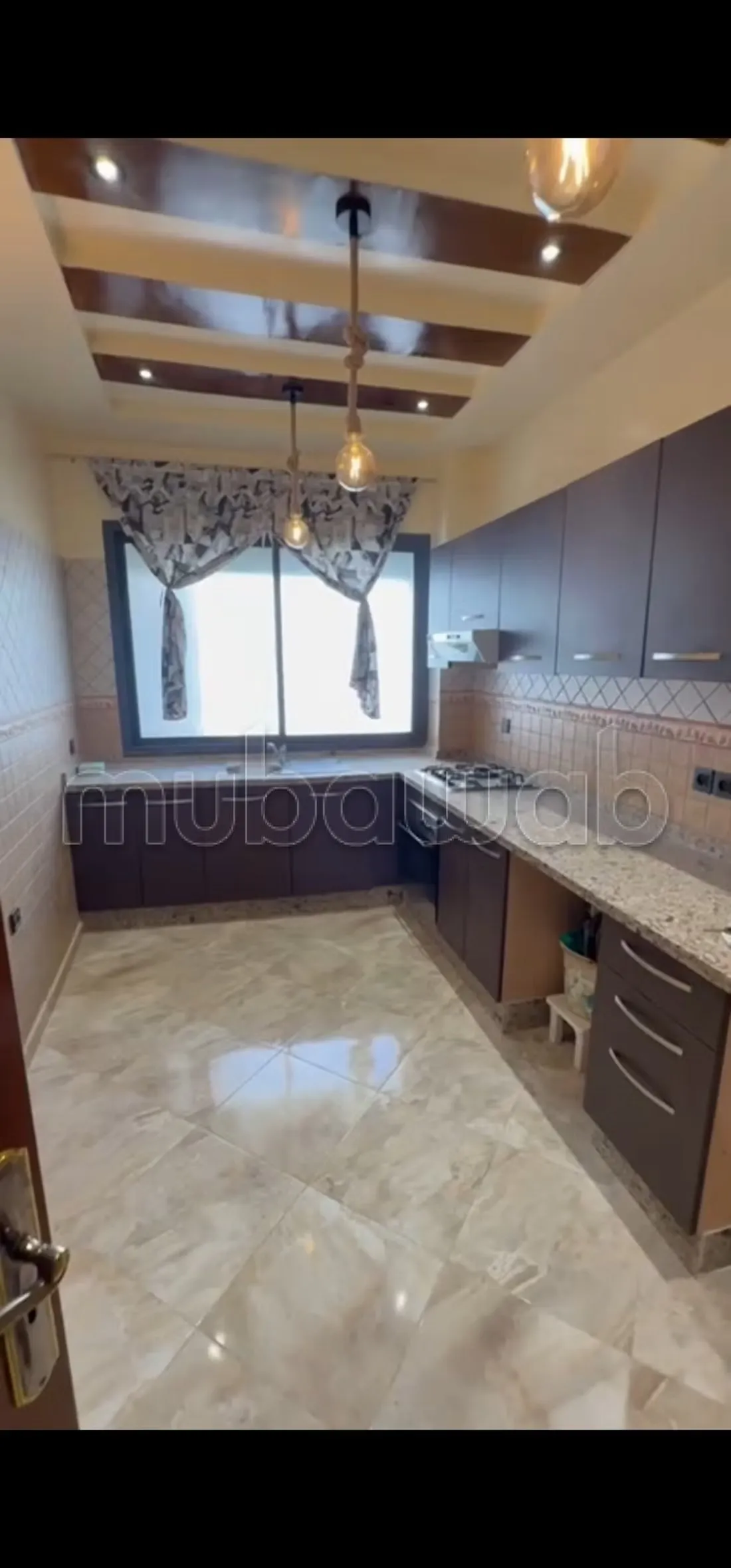 Appartement à l'achat à Les Hôpitaux. 
Surface totale 99 m²... - الدار البيضاء (3)