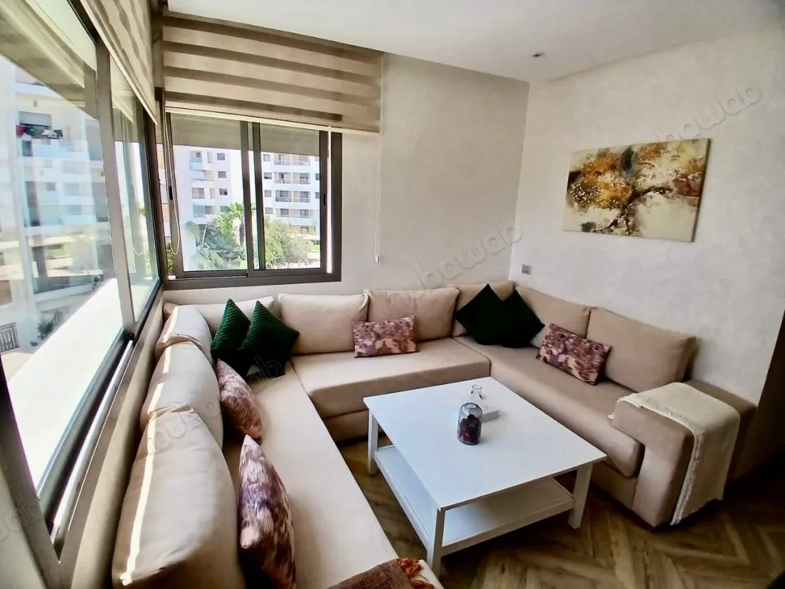 Appartement 3 chambres lumineux rés fermée Almaz - الدار البيضاء (2)