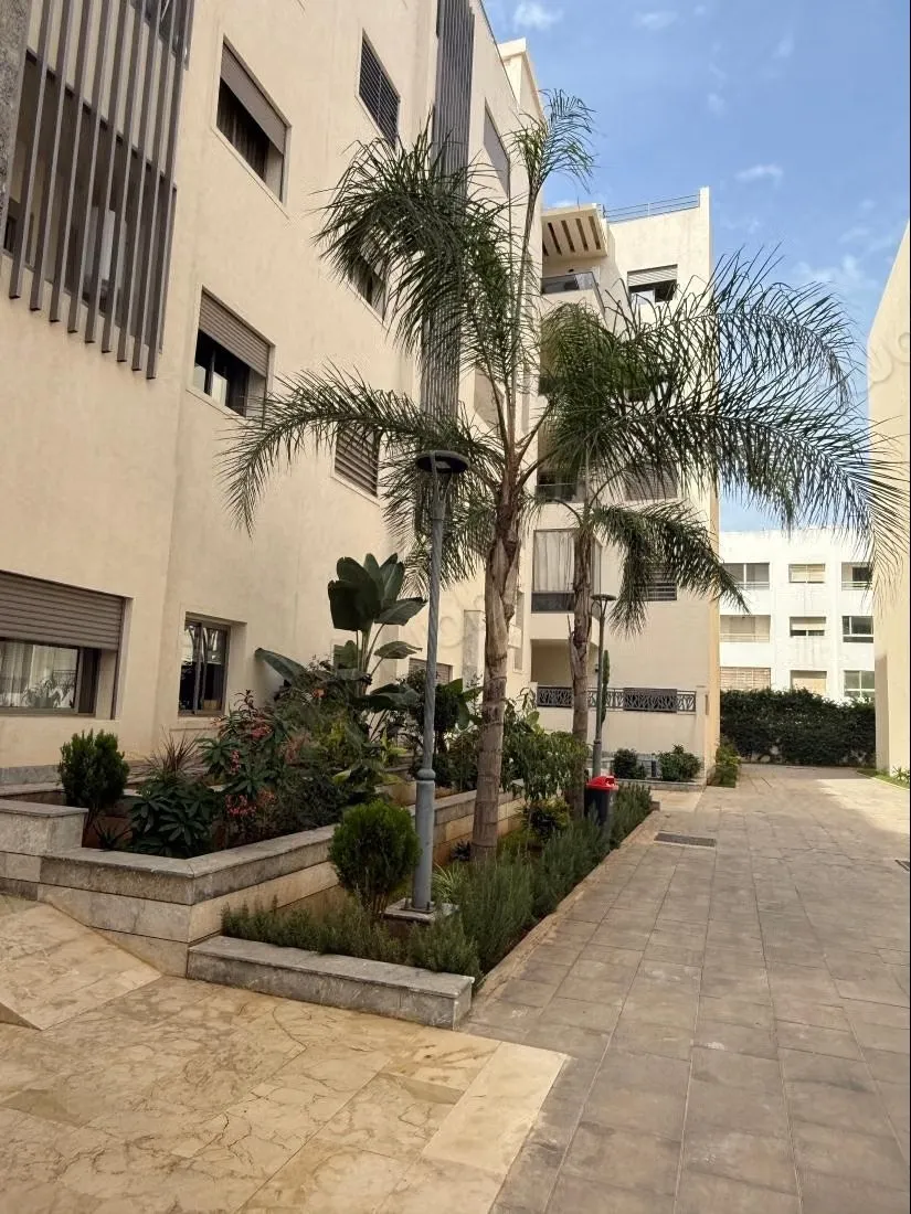 Les portes de rabat, 83m2  
13m2 parking titré - تمارة