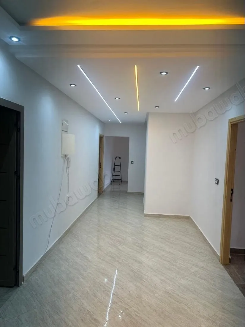 Location d'un appartement à Béni Mellal. 1 Pièce. Vue sur le... - بني ملال (3)