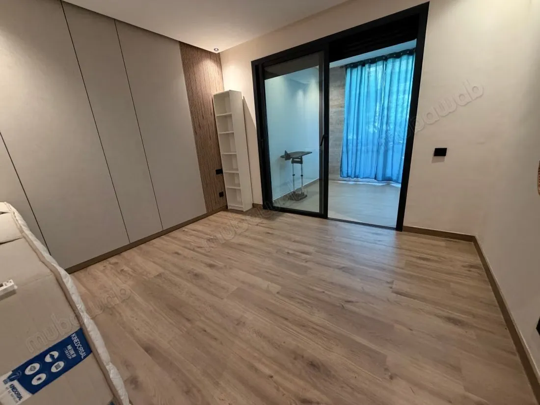 Louez cet appartement à Souissi. Surface de 145 m². Bien meu... - الرباط (3)