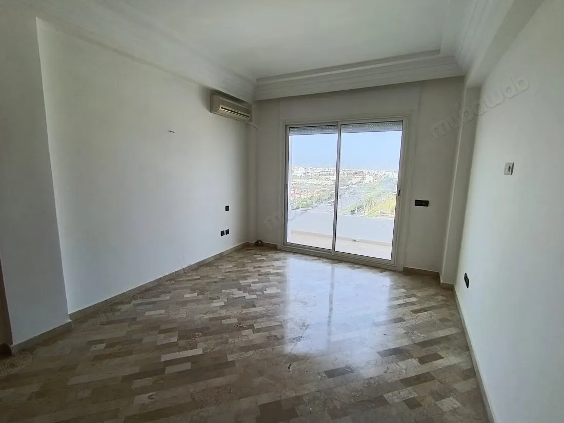 Superbe appartement non meublé à louer à Agdal - الرباط (3)