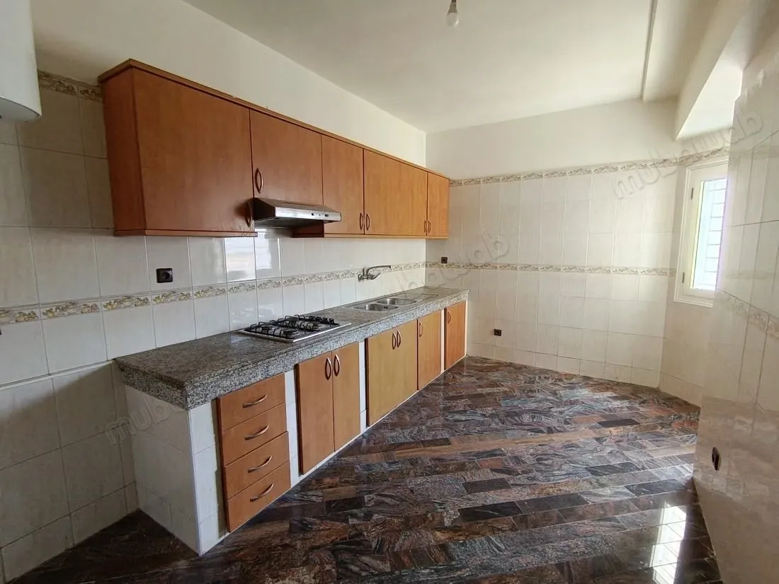 Superbe appartement non meublé à louer à Agdal - الرباط