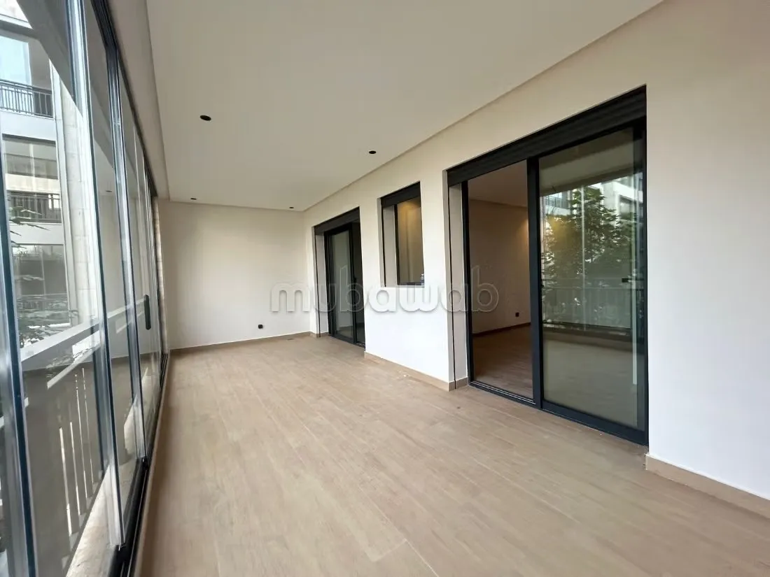 Duplex RDC 1er Neuf à louer Souissi - الرباط (3)
