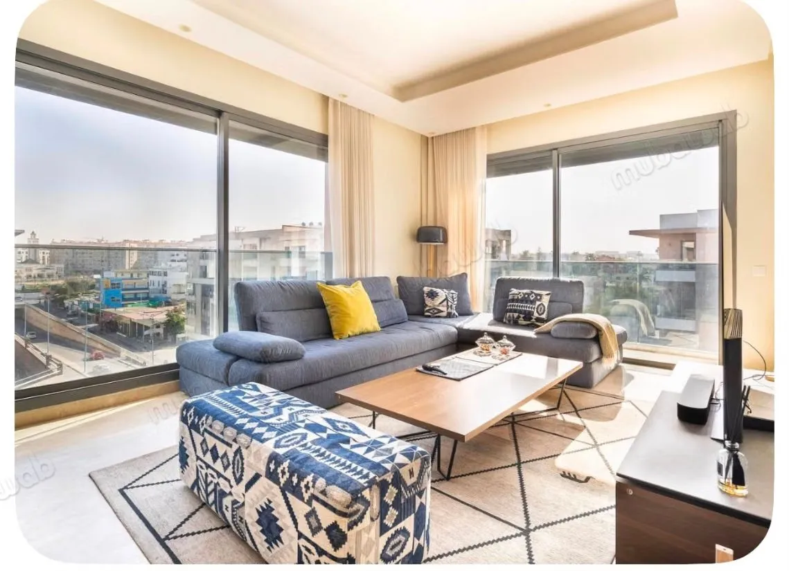 Bel appartement sur oasis bien ensoleillé et sans vis à vis - الدار البيضاء