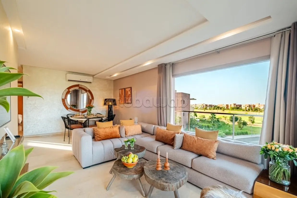 Tres belle apparement 3 chambres meublé en 2 étage - مراكش