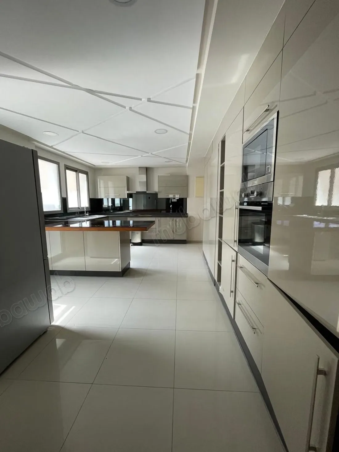 À louer Appartement meublé 3chambres Racine - الدار البيضاء (2)