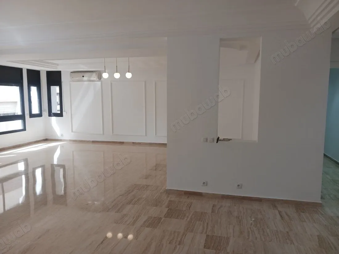 Appartement à Louer à Racine – Terrasses & Balcons - الدار البيضاء (2)