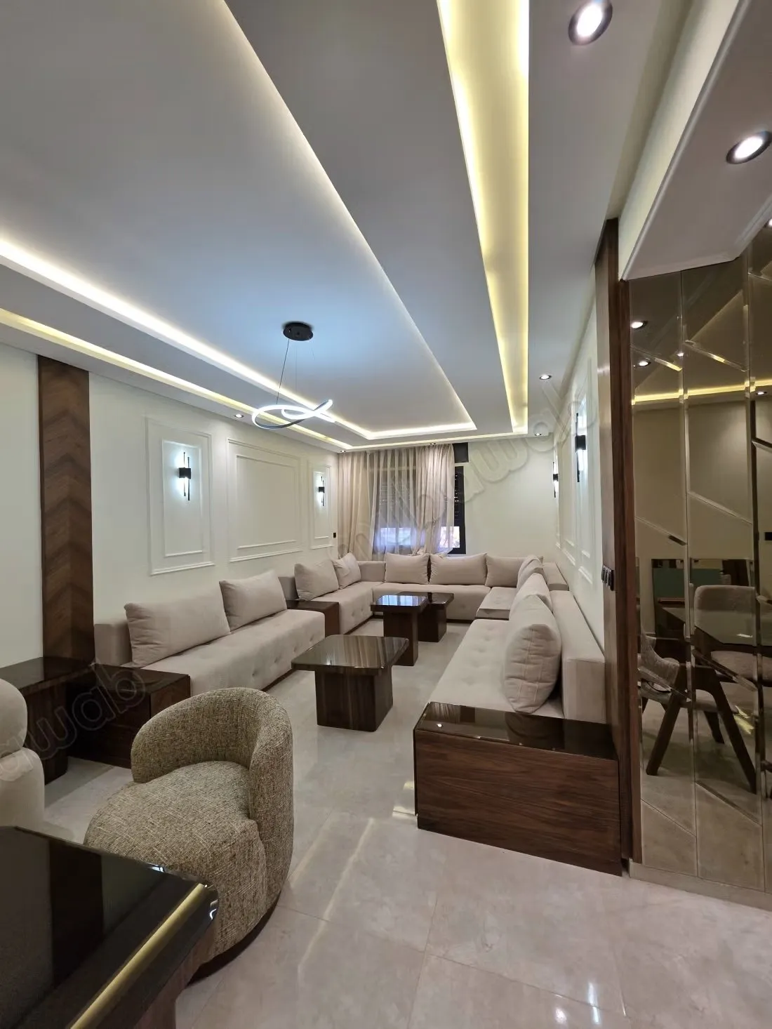 Bel appartement en location à Mozart. 
Surface de 124 m². 
M... - طنجة