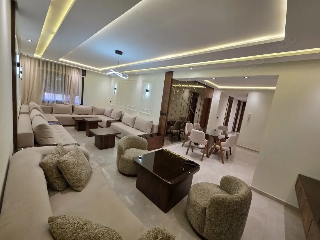Bel appartement en location à Mozart. 
Surface de 124 m². 
M... - طنجة (2)