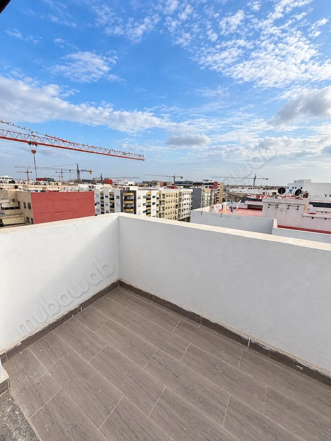 Appartement vide à Roches Noires - الدار البيضاء (3)
