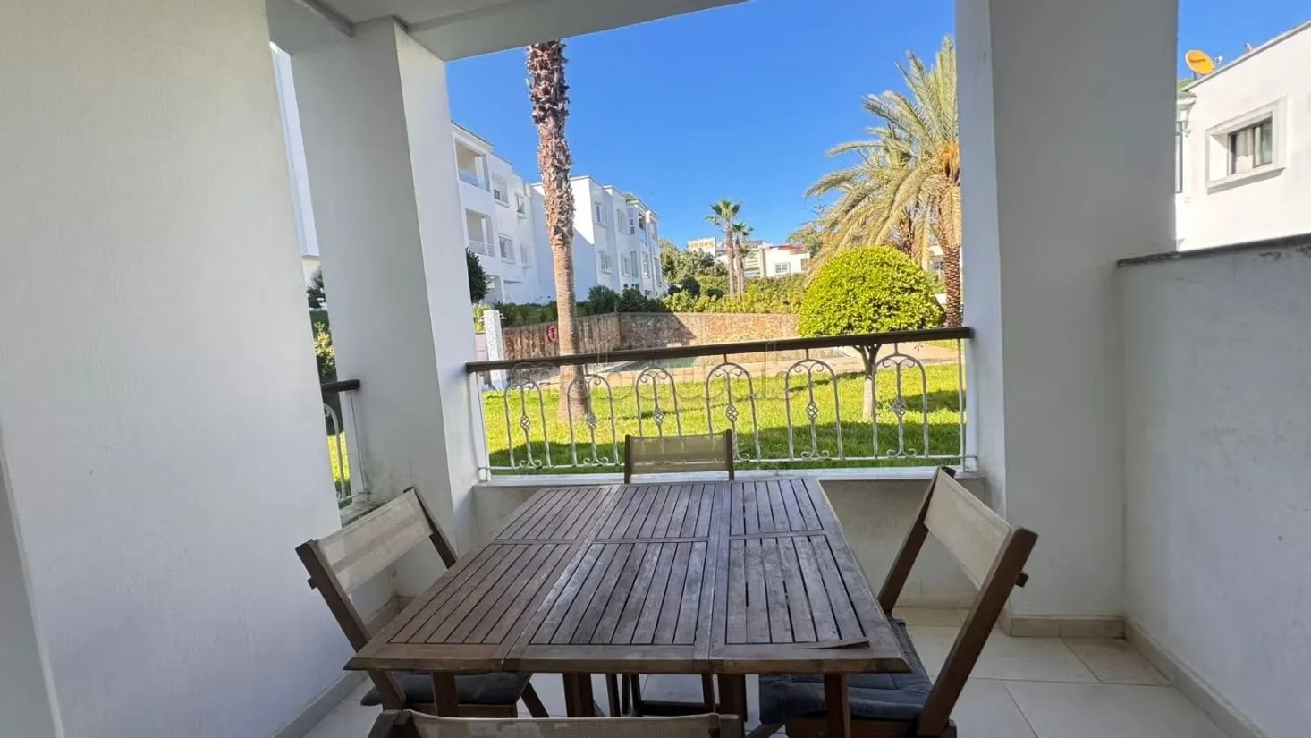 Appartement Meublé à Louer avec Piscine CLF Tanger - طنجة