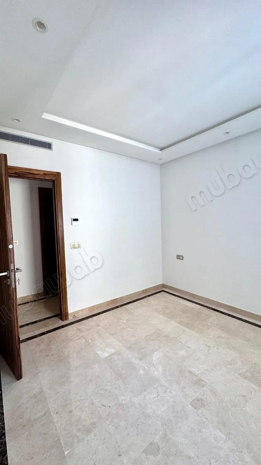 Appartement vide de standing à louer 
iberia - طنجة (2)