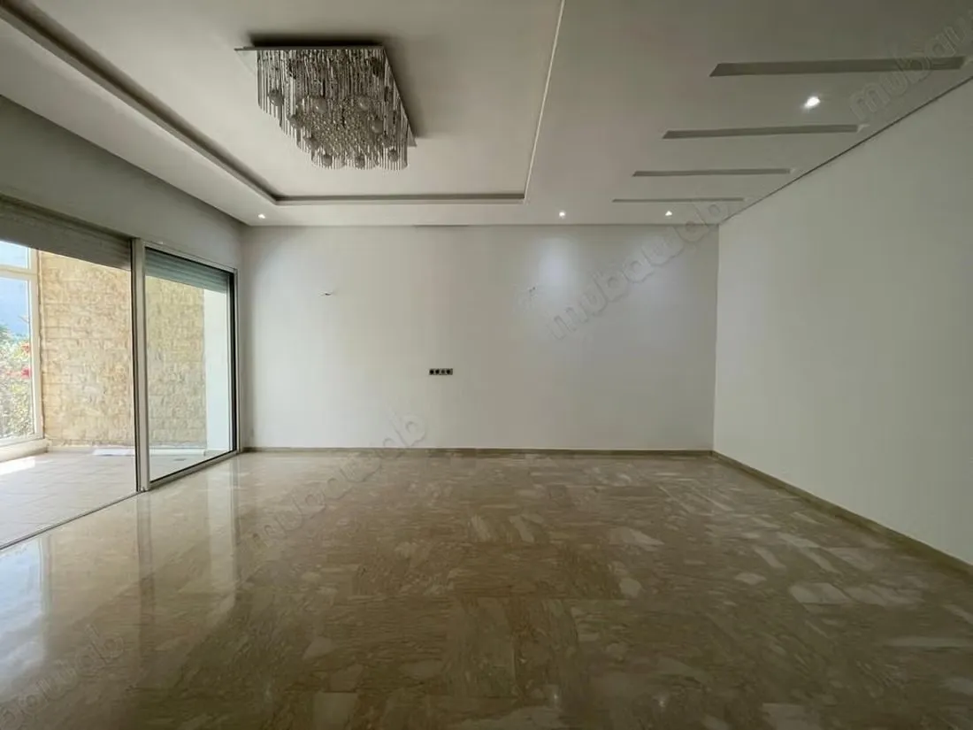 Joli appartement rez de jardin au quartier Hay Rayd - الرباط