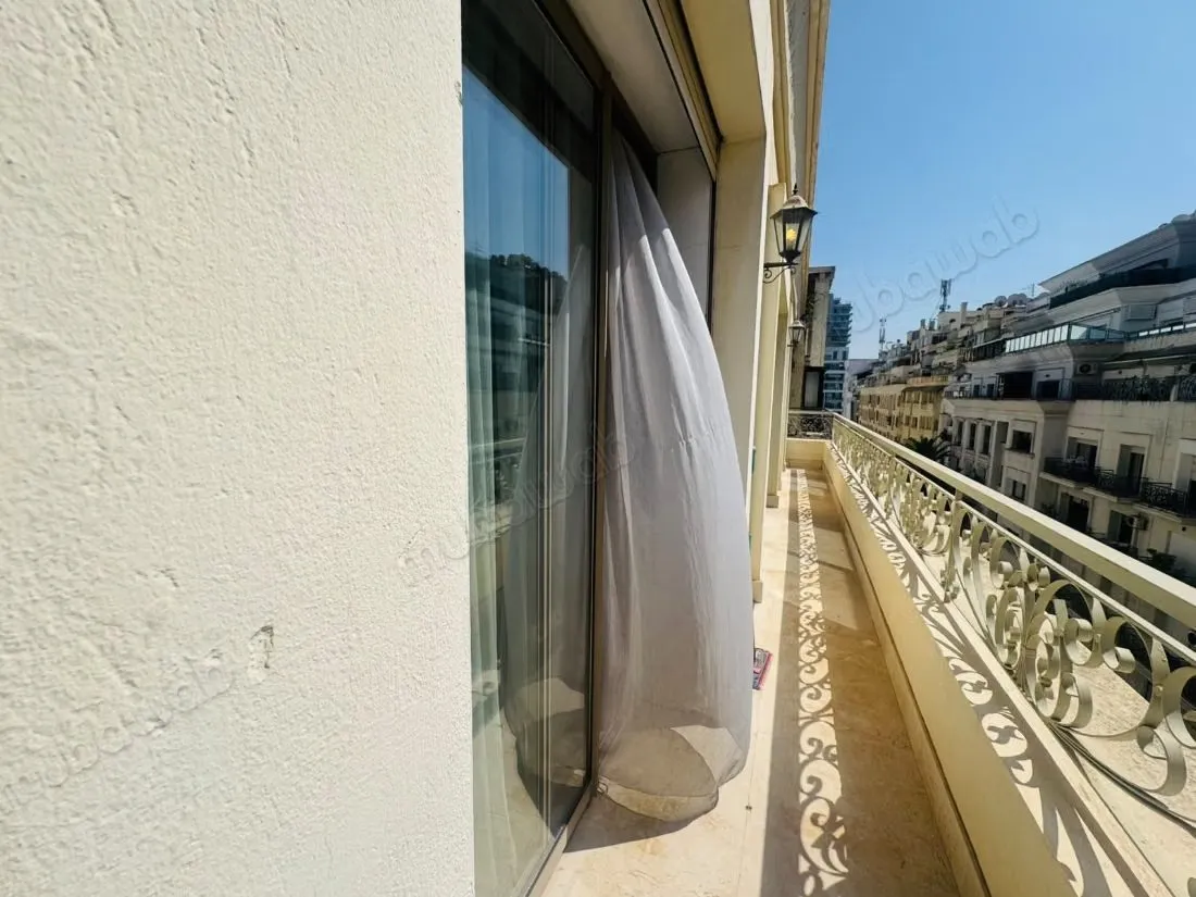 Appartement à louer meublé triangle d'or 2 suites - الدار البيضاء
