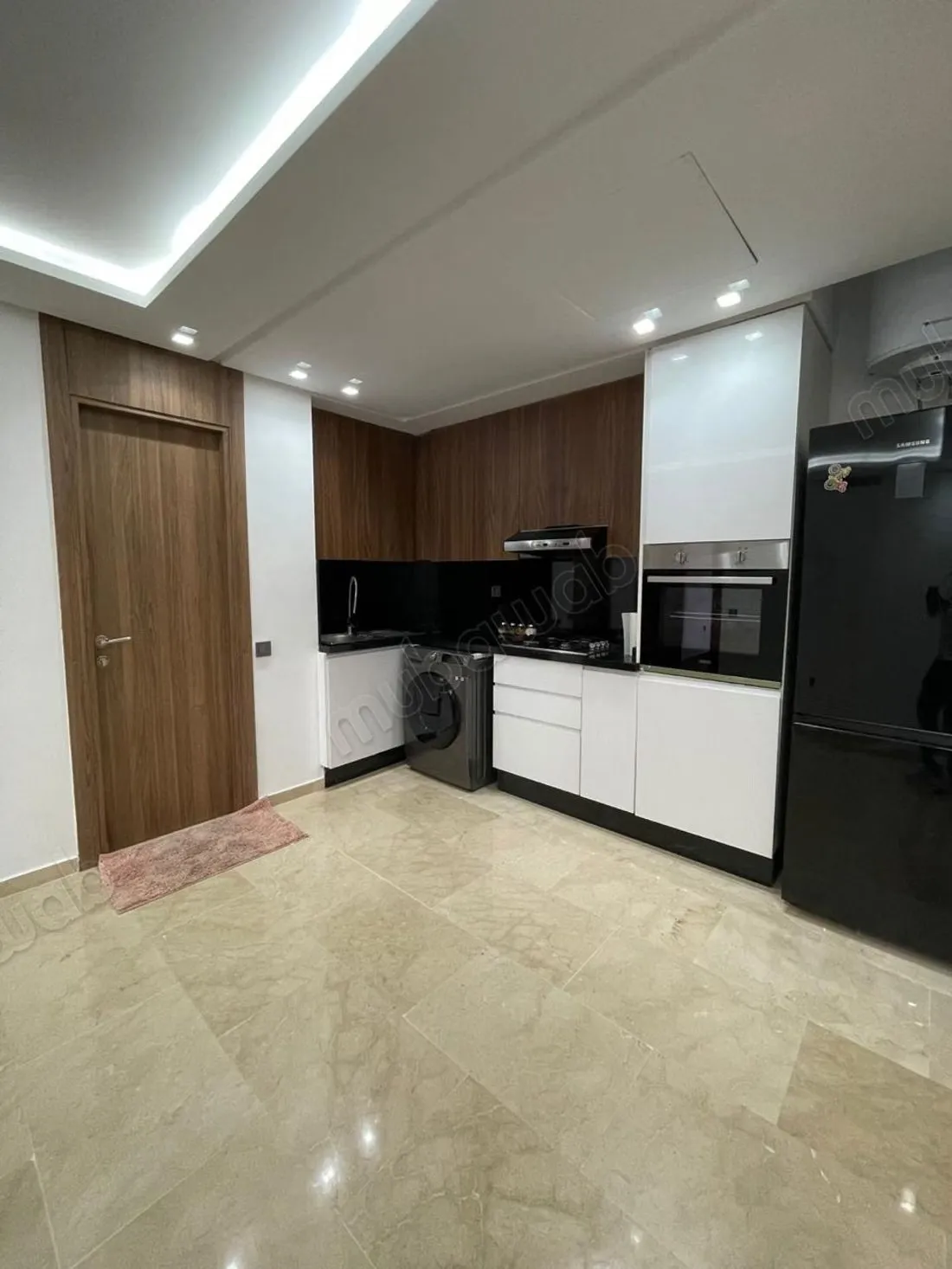 À LOUER – Bel appartement moderne avec terrasse - مراكش (3)