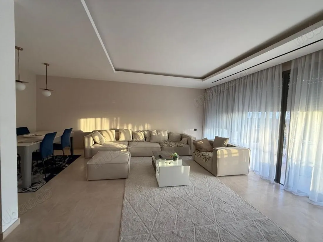 Appartement à louer à Souissi. 3 grandes pièces. Meublé - الرباط (2)