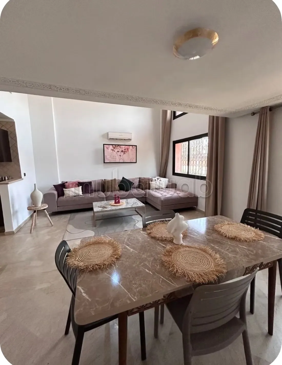 Louez cet appartement à victor Hugo. 
3 pièces. 
Meublé - مراكش