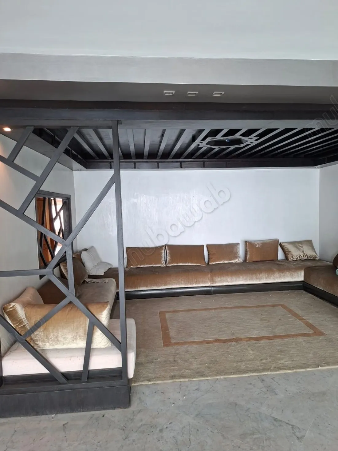 A louer un joli appartement, 4 chambres Terrasse - الدار البيضاء (3)