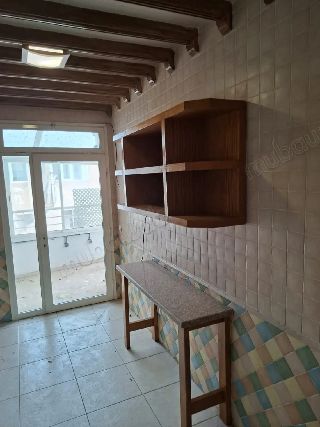 A louer un joli appartement, 4 chambres Terrasse - الدار البيضاء (2)