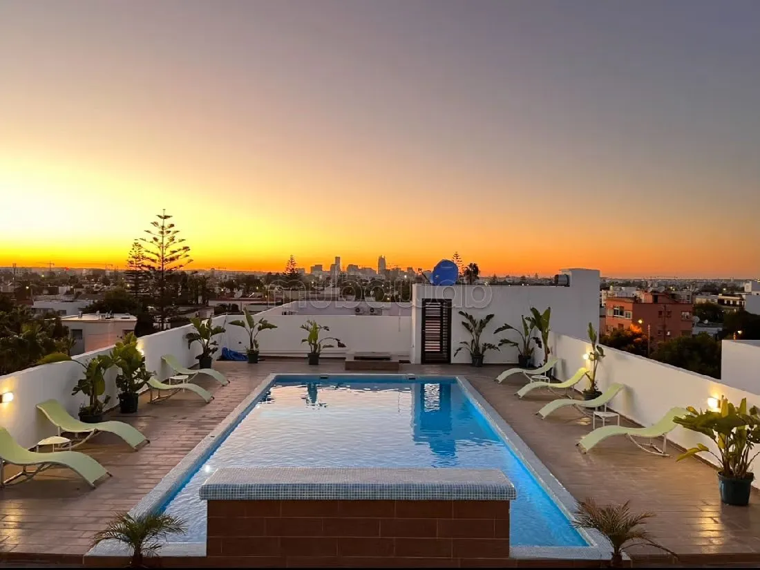 Studio avec piscine - الدار البيضاء