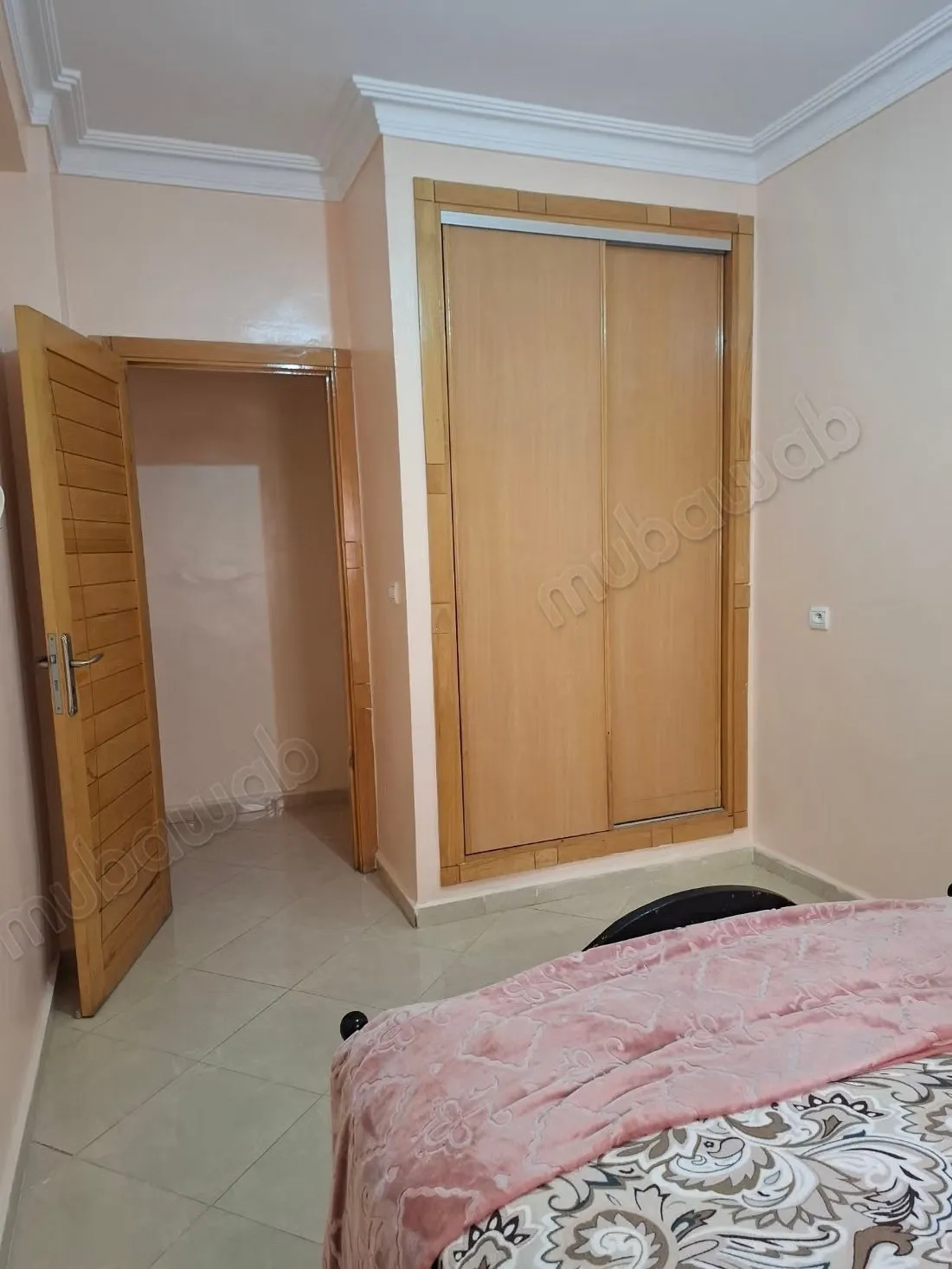 Appartement meublé à louer quotidiennement au premier étage - مراكش (2)