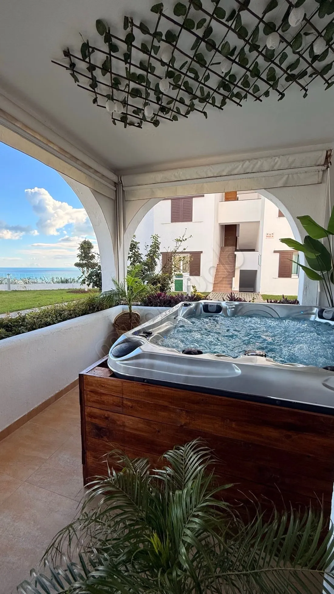 Vue Mer Jacuzzi Spa Privé Chauffé - Cabo Negro (2)