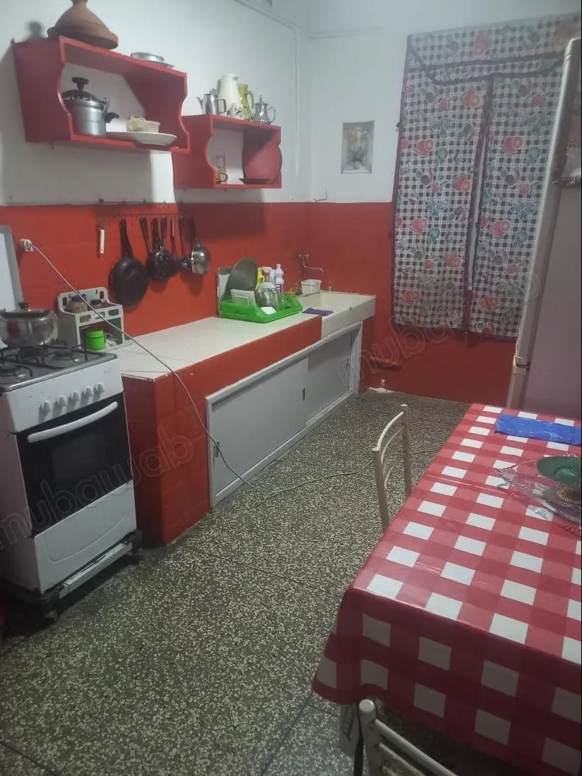 Appartements à louer à Agdal. 2 grandes pièces. Salon Maroca... - الرباط (2)