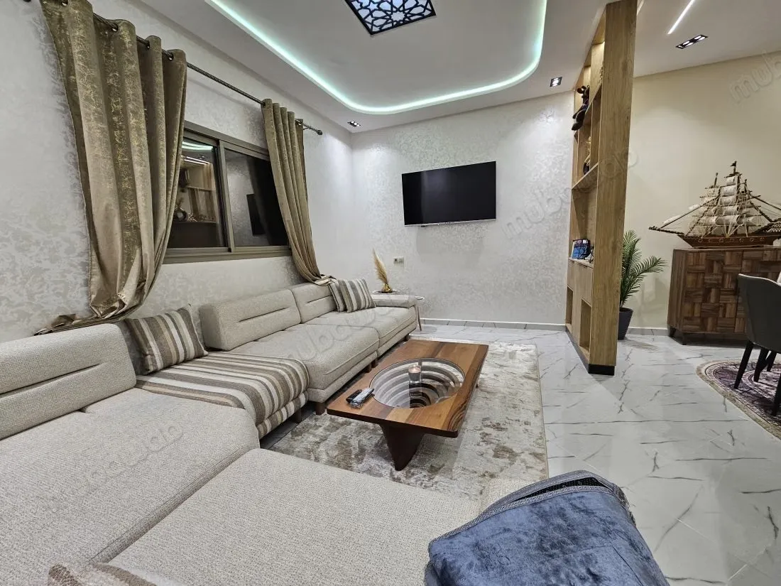 Appartement de vacances à louer à Azrou. 1 Pièce. Antenne pa... - أزرو (2)