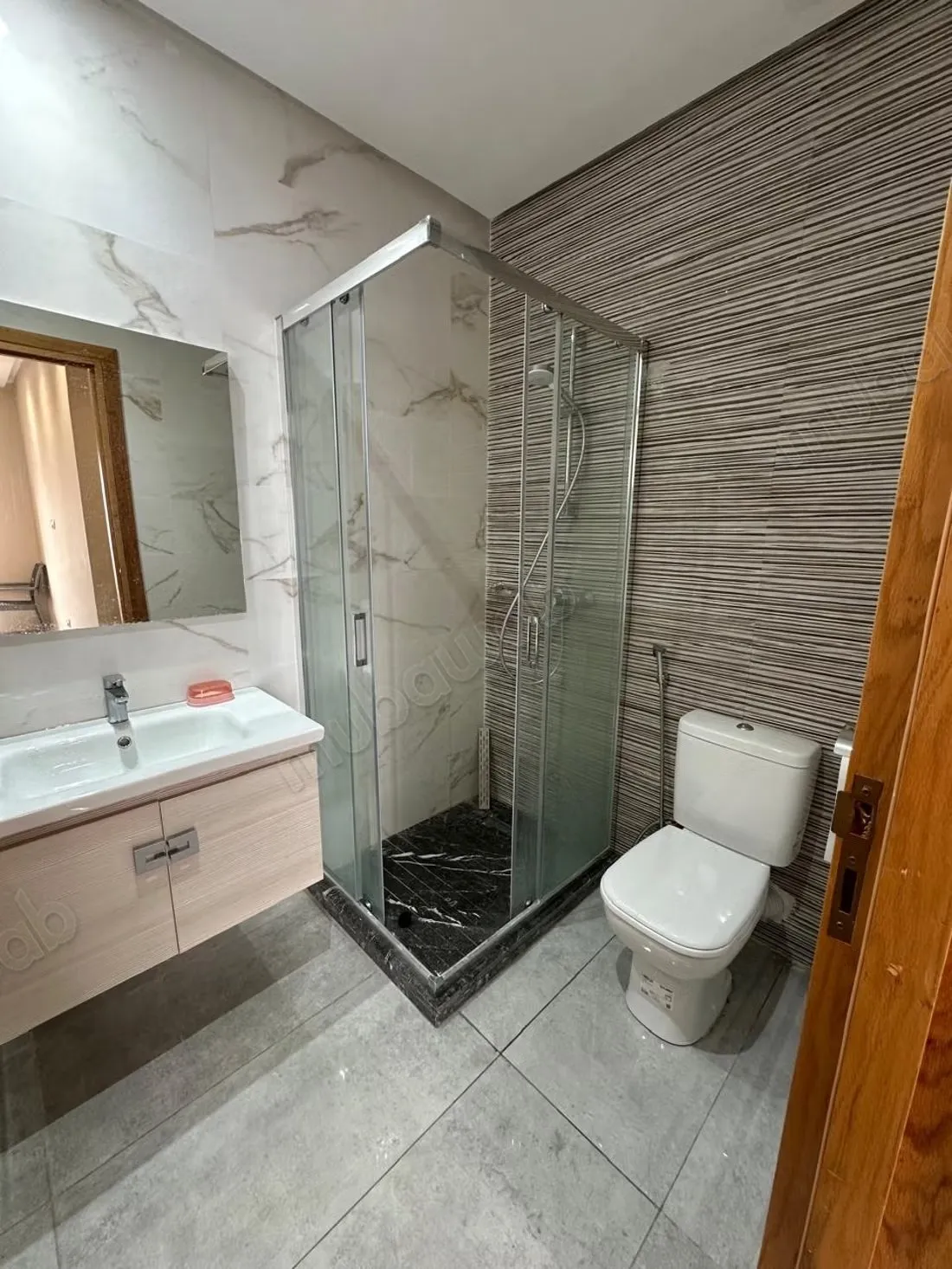 Appartements à louer à Hay Houda. Surface totale 124 m². Ave... - أكادير (3)