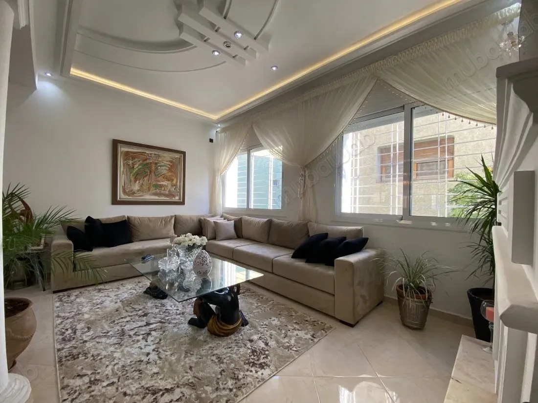 Appartements à louer à Champ de course. 4 pièces confortable... - فاس (2)