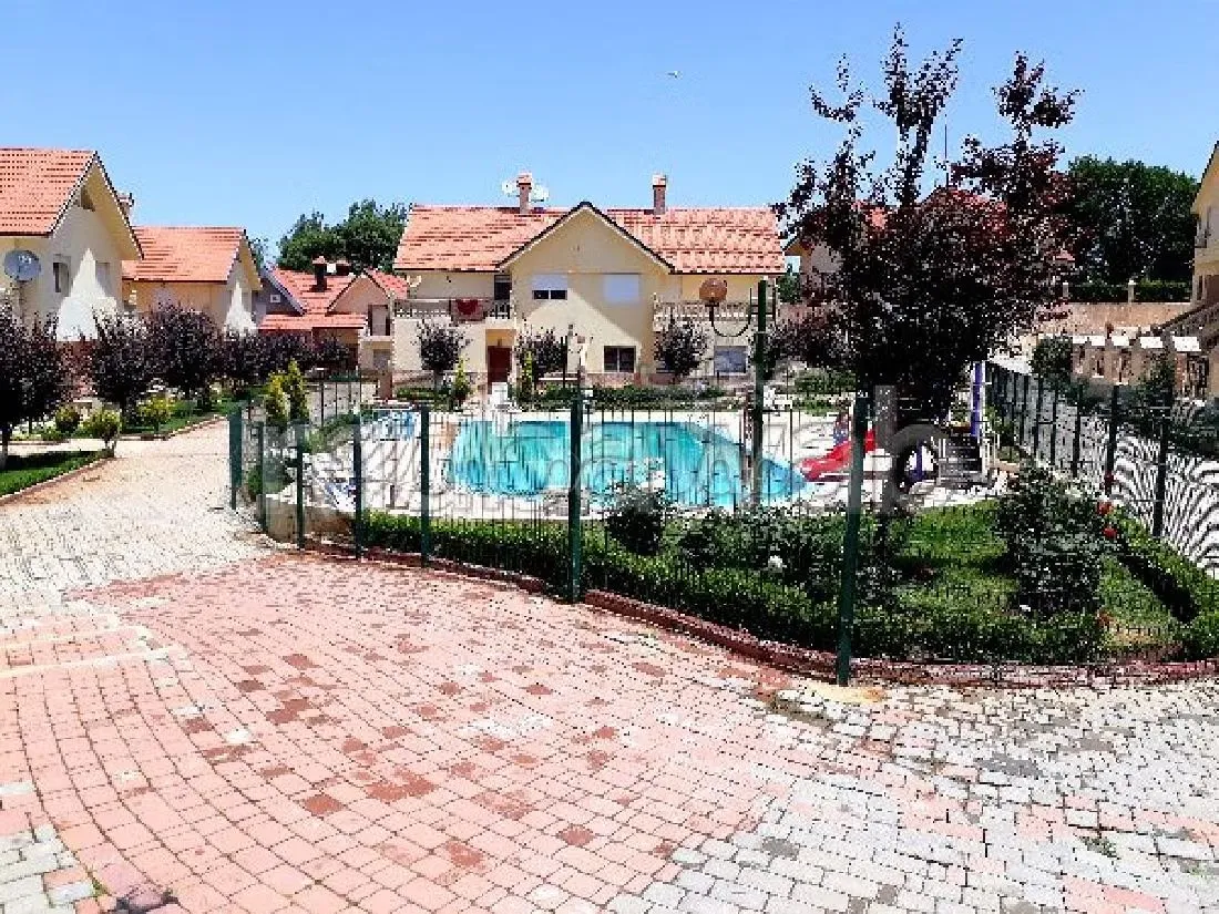 Appartements et Chalets à louer à IFRANE - إفران