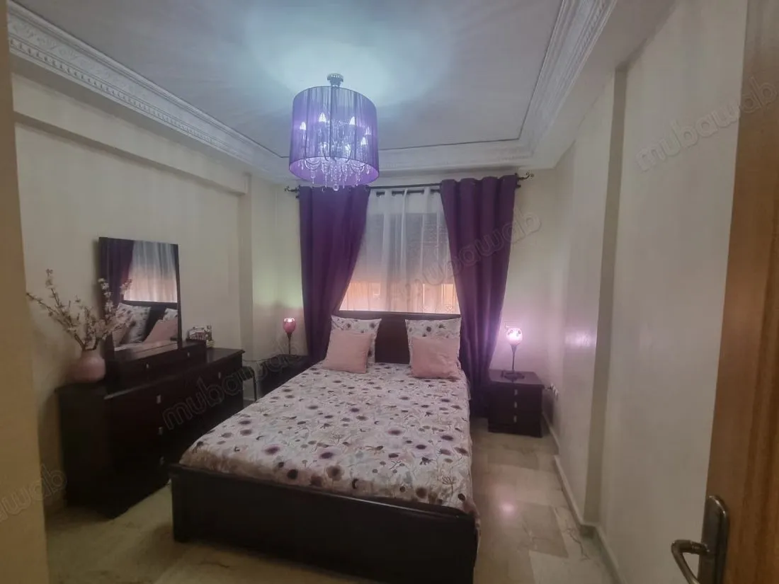 Appartement avec vue piscine au centre ville - مراكش
